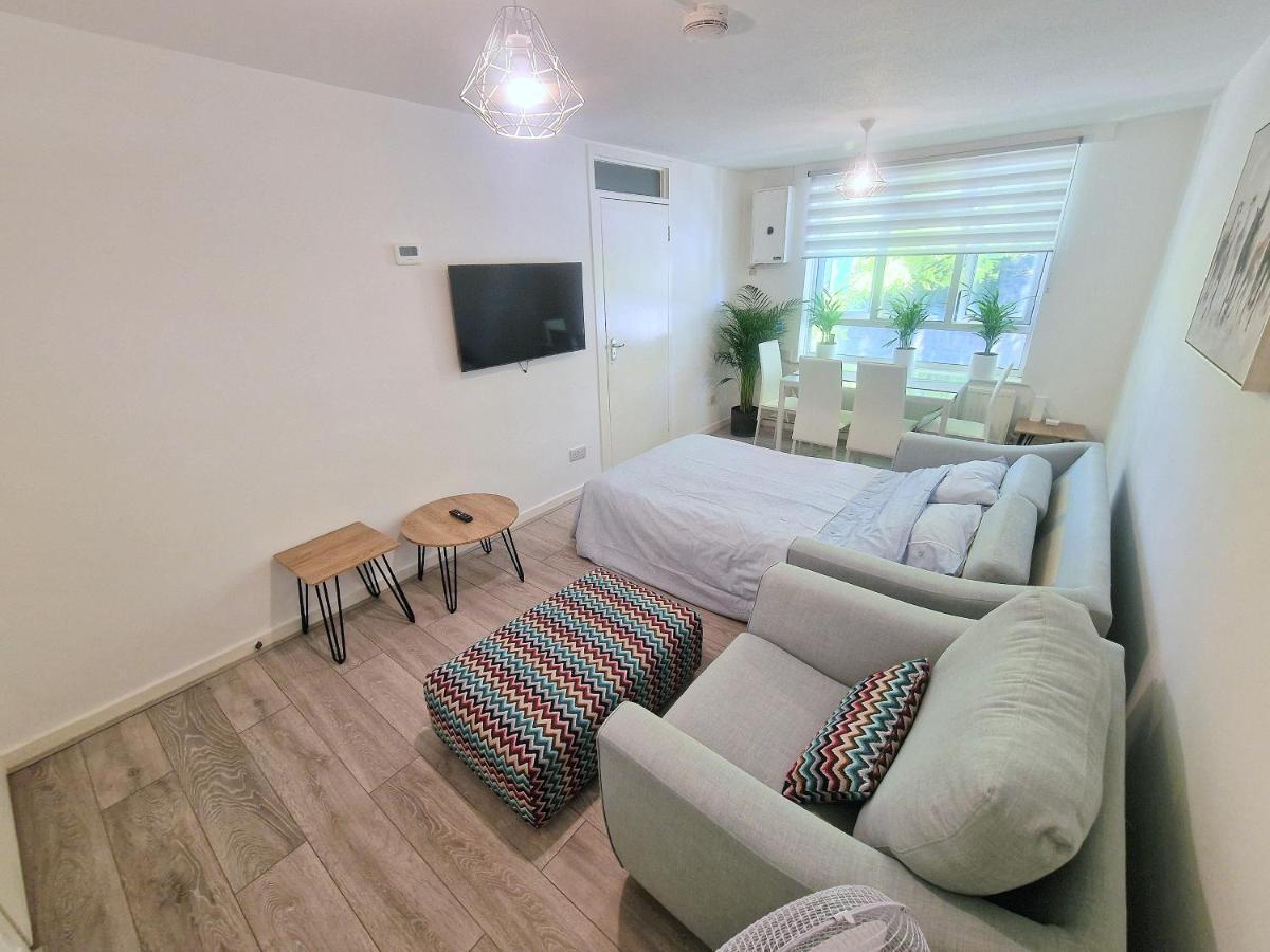 Flat In Battersea, 5 Minutes From Clapham Junction Station Apartman London Kültér fotó