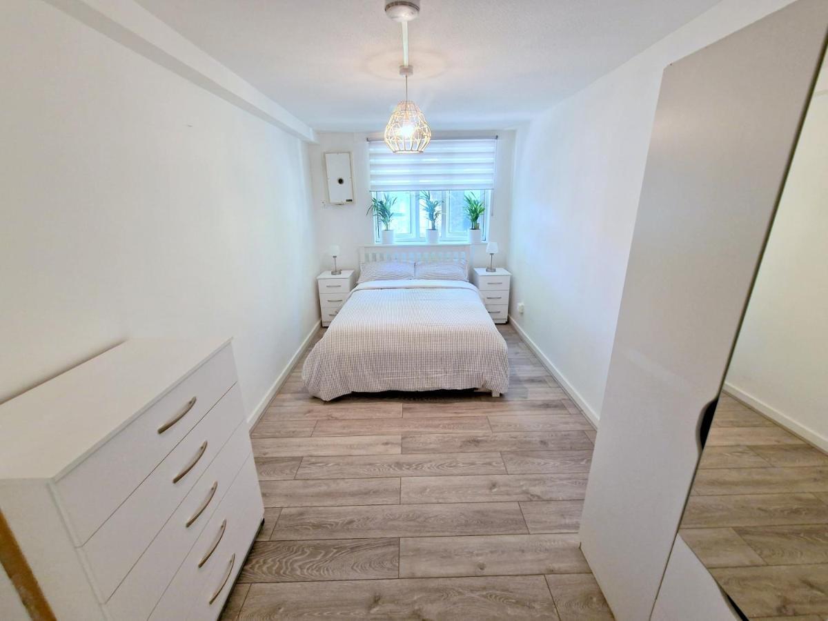 Flat In Battersea, 5 Minutes From Clapham Junction Station Apartman London Kültér fotó